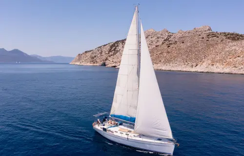 Zorba Monohull