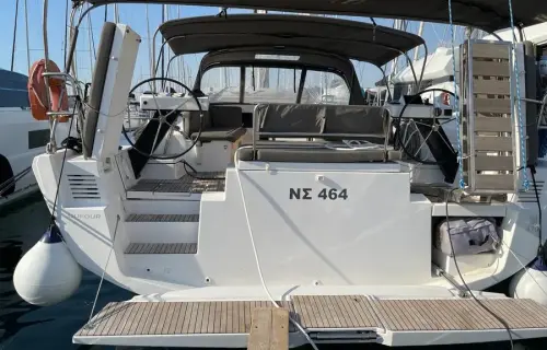 Dufour 470