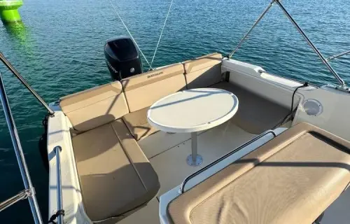 Quicksilver Aktiv 755 Open