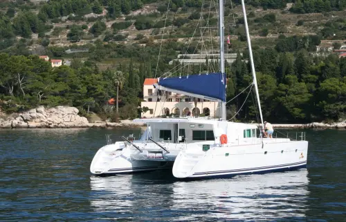Lagoon 500