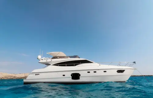 Ferretti 592