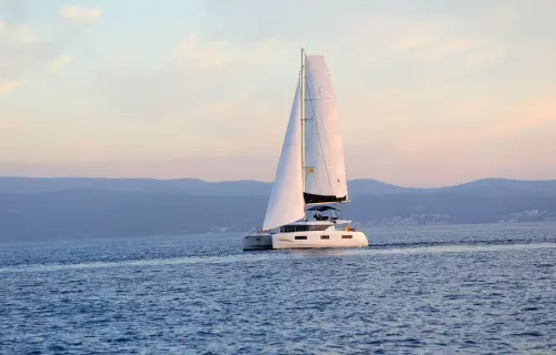 Ly Lady Point