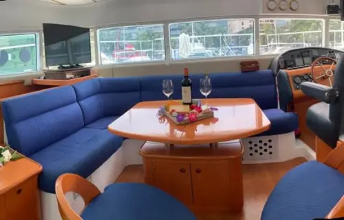 Catamaran Moteur Migaloo