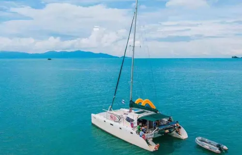 Catamaran Nina