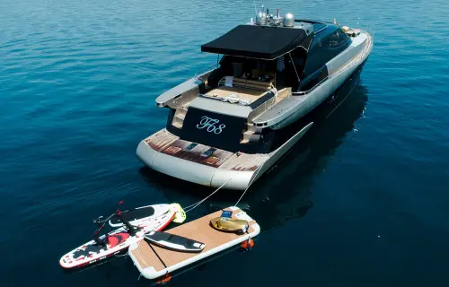 Luxury Yacht Fashion 68