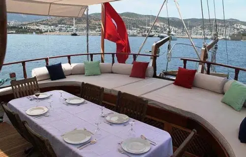 Lady Mistral