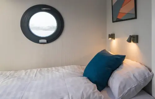 Aanlegsteiger Botel Harbour