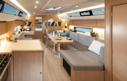 Bavaria C42