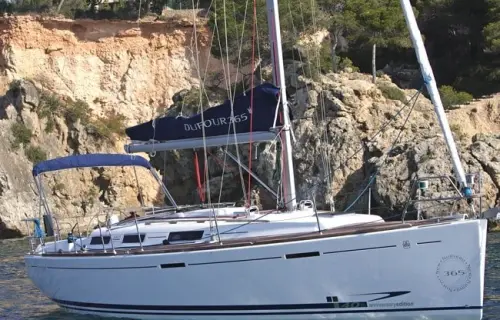 Bavaria 44
