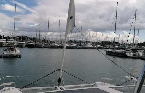 Achilles Lagoon 46