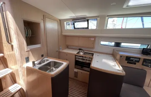 Adonis Bavaria Vision 42