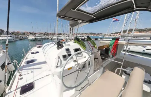 Atlantic Lagoon 400