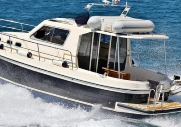 Adria 1002V Bt