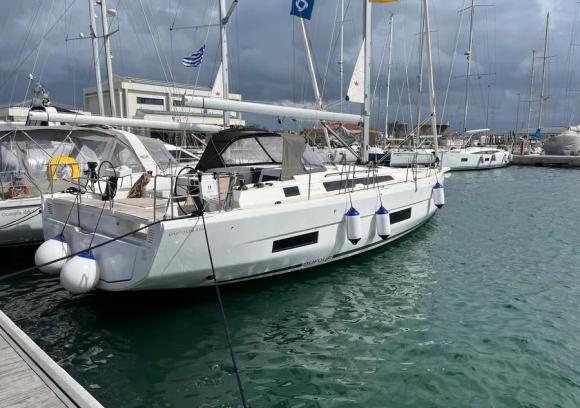 Dufour 470