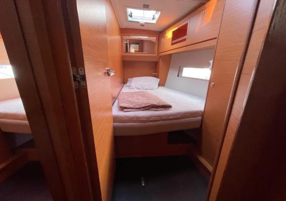 Dufour 470