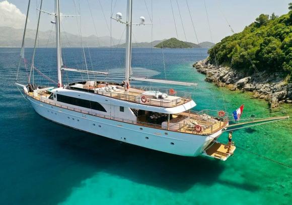 Love Story Luxury Yacht