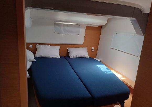 Catamaran Nona