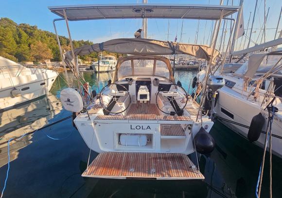 Lola