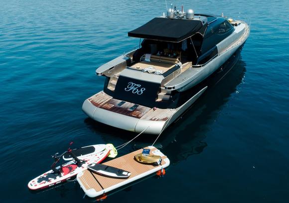 Luxury Yacht Fashion 68