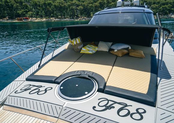 Luxury Yacht Fashion 68