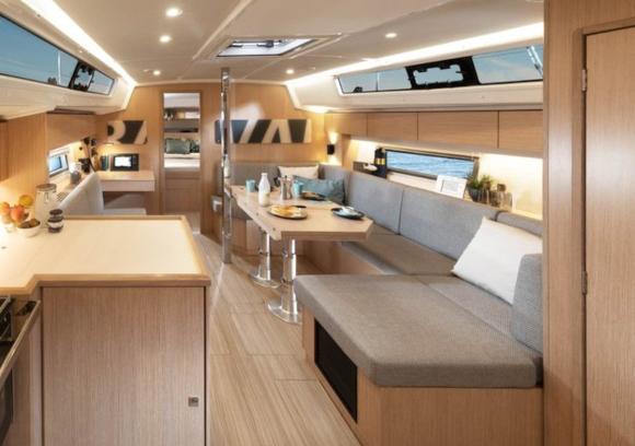 Bavaria C42