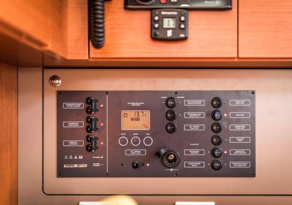 Oceanis 38.1